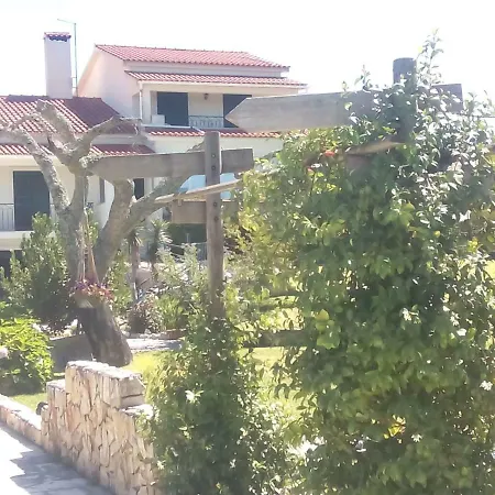 Quinta Da Yuca منزل للإقامة سيتوبال